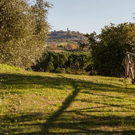 Le Cerque Farm stay *